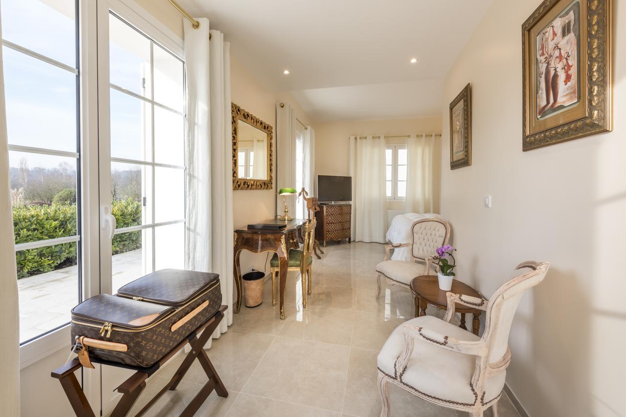 Domaine Du Bois Des Anges Bed & Breakfast Germigny-l'Eveque Exterior photo